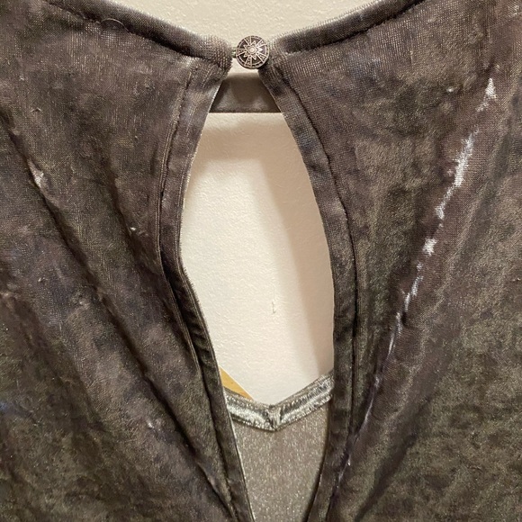 Velvet green romper - Picture 6 of 6